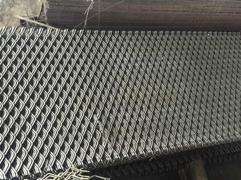 Expanded metal mesh