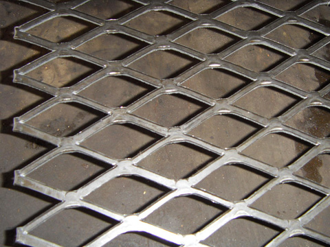 Expanded metal mesh